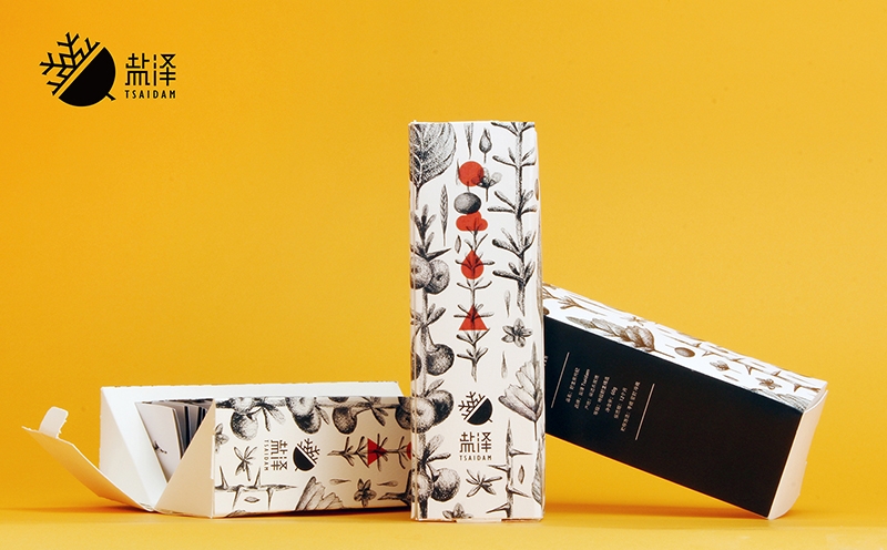黑枸杞茶插畫包裝設(shè)計(jì),黑枸杞茶是一個符合年輕人的需求的中國自然茶品牌