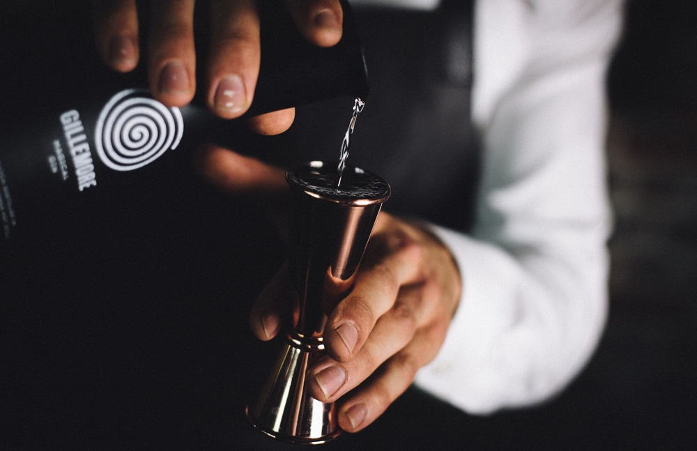 神奇松子酒瓶型包裝設(shè)計(jì)，全新視覺體驗(yàn)